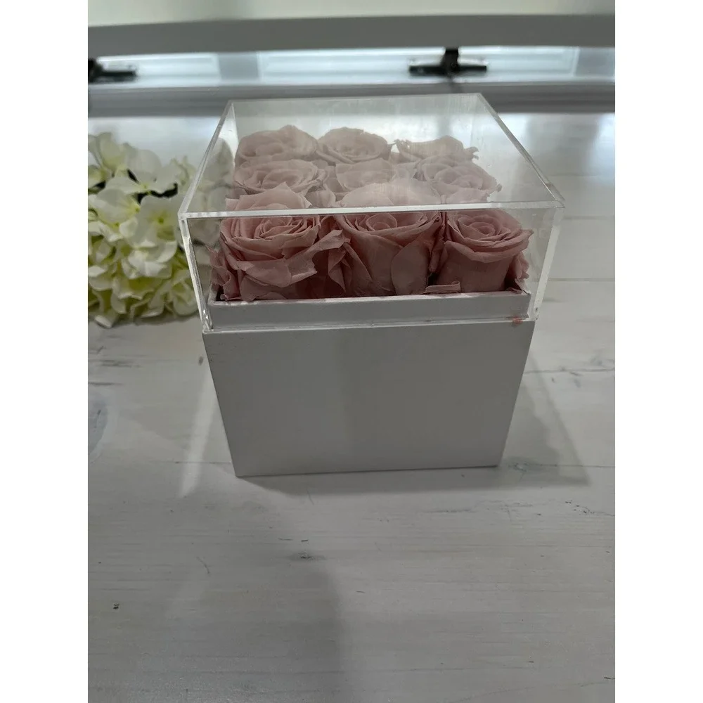 Perfectione Roses 9 real pink Roses Preserved‎ Clear Acrylic Box Floral Gift